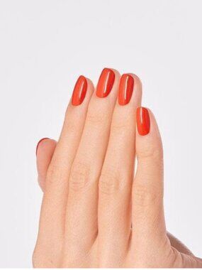 OPI Dip Powder- Suzi needs a loch smith